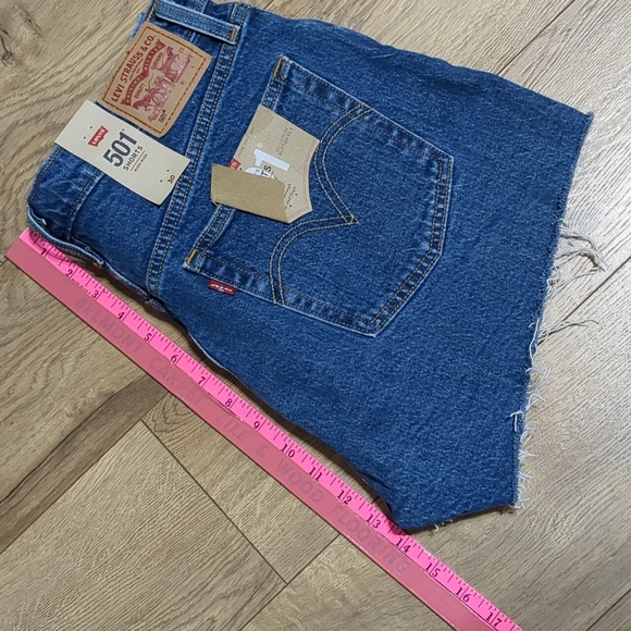 New Levi’s 501 Hand Distressed High Rise Cutoff Denim Shorts Men's size 30 - Picture 7 of 8